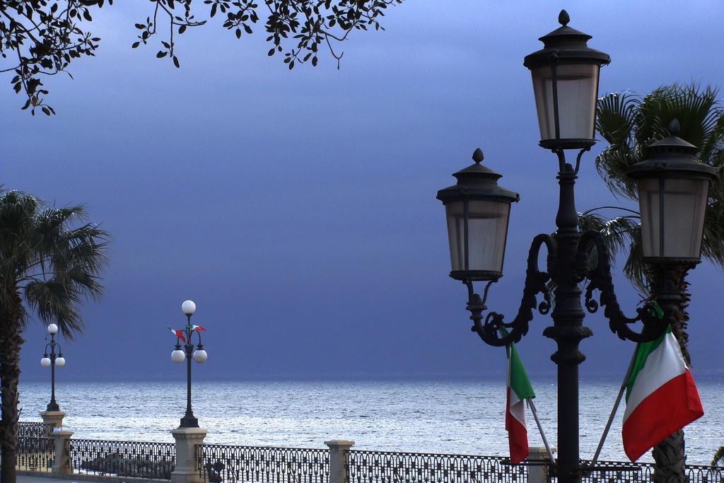 La Casa Di Ermelinda Bed and Breakfast Reggio di Calabria Eksteriør billede